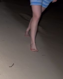 Demitra Kalogeras feet photo thumbnail
