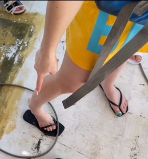 Demitra Kalogeras feet photo thumbnail