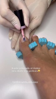 Denisa Pfauserová feet photo 17