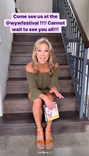 Denise Austin feet photo thumbnail