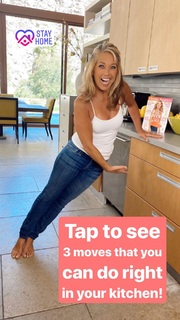 Denise Austin feet photo thumbnail