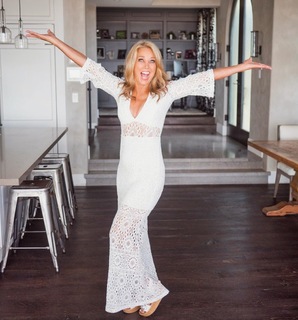 Denise Austin feet photo thumbnail