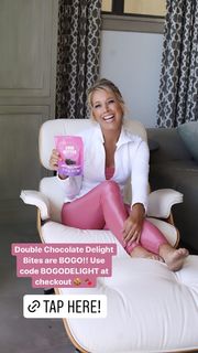 Denise Austin feet photo thumbnail