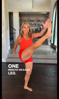 Denise Austin feet photo thumbnail