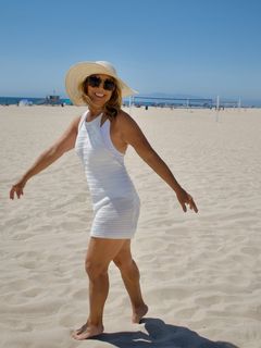 Denise Austin feet photo thumbnail