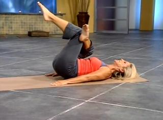 Denise Austin feet photo thumbnail