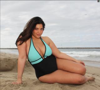 Denise Bidot feet photo 5