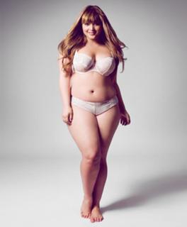 Denise Bidot feet photo 1
