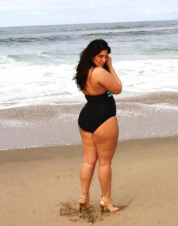 Denise Bidot feet photo 4