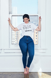 Denise Bidot feet photo 18