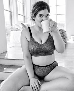 Denise Bidot feet photo 1