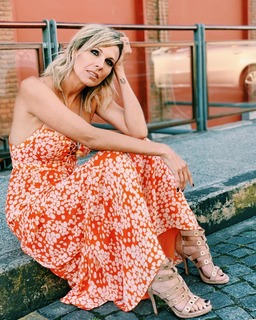 Denise Dumas feet photo 18