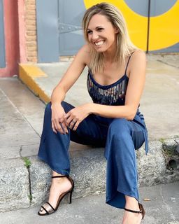 Denise Dumas feet photo 14