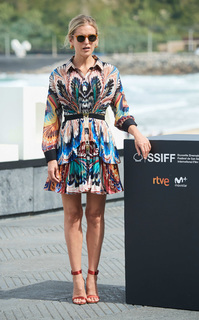 Denise Gough feet photo thumbnail