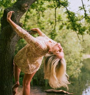 Denise Gough feet photo 7
