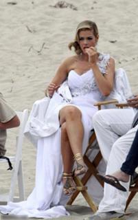 Denise Richards feet photo thumbnail