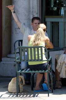 Denise Richards feet photo thumbnail
