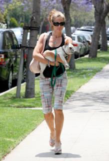 Denise Richards feet photo thumbnail