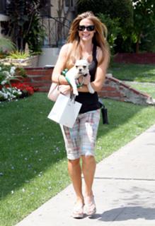 Denise Richards feet photo thumbnail