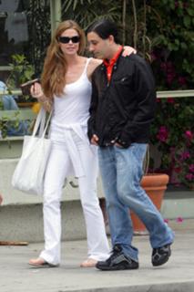 Denise Richards feet photo thumbnail
