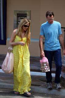 Denise Richards feet photo thumbnail