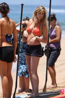 Denise Richards feet photo thumbnail