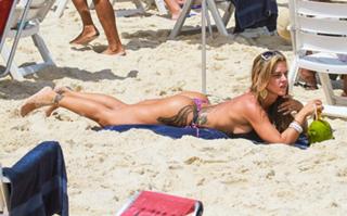 Denise Rocha feet photo 16