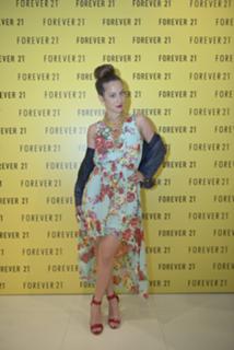 Denise Rosenthal feet photo 17