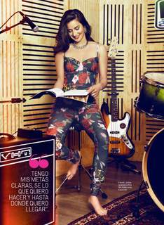 Denise Rosenthal feet photo 18