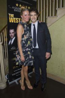 Denise Van Outen feet photo thumbnail