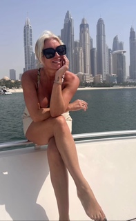 Denise Van Outen feet photo thumbnail