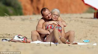 Denise Welch feet photo 14