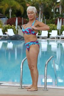 Denise Welch feet photo 2