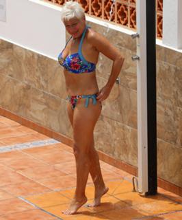 Denise Welch feet photo 5