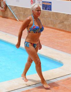 Denise Welch feet photo 2