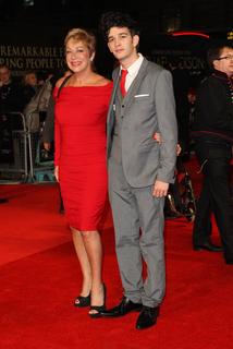 Denise Welch feet photo 8