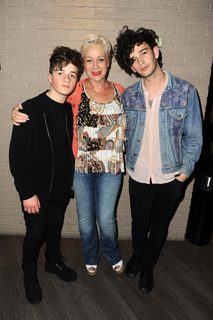 Denise Welch feet photo 7