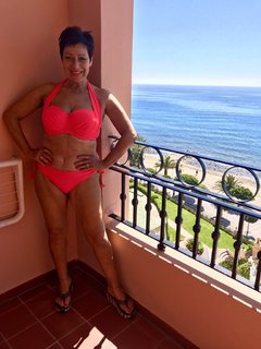 Denise Welch feet photo 6