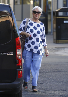 Denise Welch feet photo 17