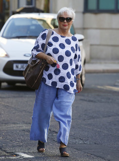 Denise Welch feet photo 15