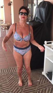 Denise Welch feet photo 14