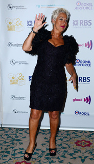 Denise Welch feet photo 2