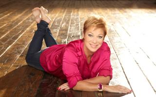 Denise Welch feet photo 20