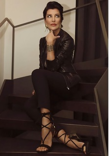 Deniz Akkaya feet photo 16