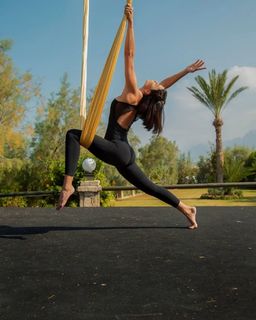 Deniz Akkaya feet photo 7