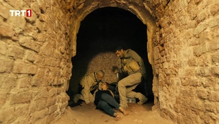 Deniz Baysal feet photo thumbnail