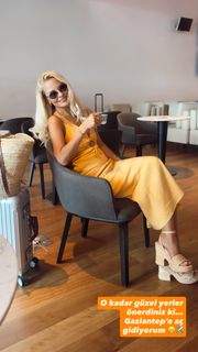 Deniz Satar feet photo 3