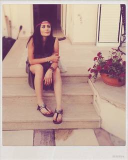 Deniz Çakir feet photo thumbnail