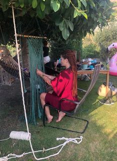 Deniz Çakir feet photo thumbnail