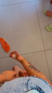 Deolane Bezerra feet photo 3